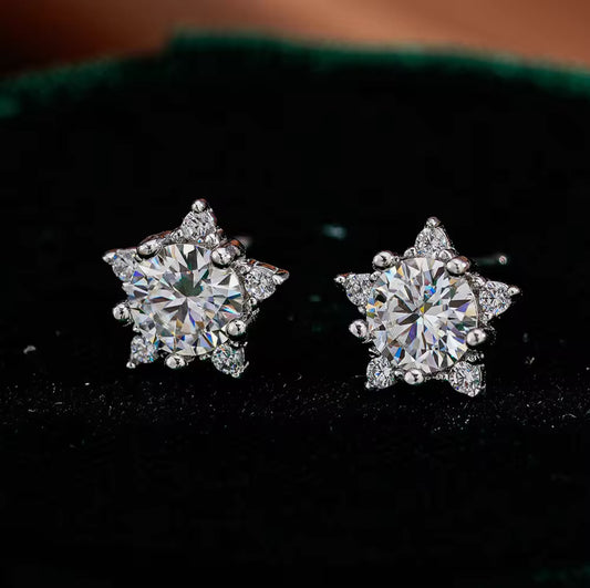 Lunar Atelier — “Stella” Star Moissanite Stud Earrings