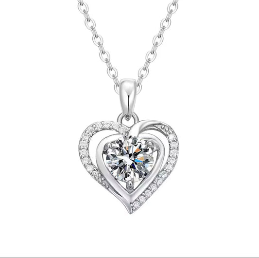 Lunar Atelier “Lecœur Lumière” Heart Moissanite Pendant Necklace